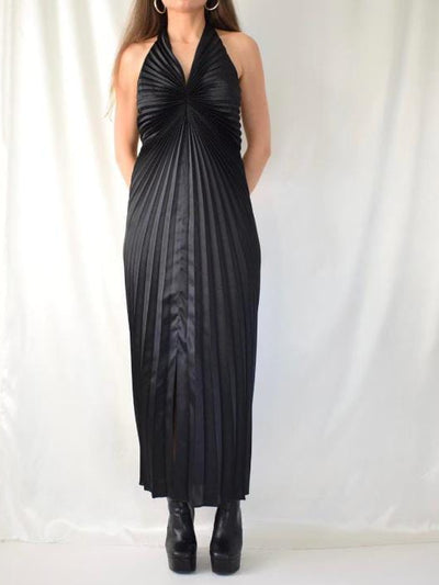 Black Halter Neck Pleated Backless Dress