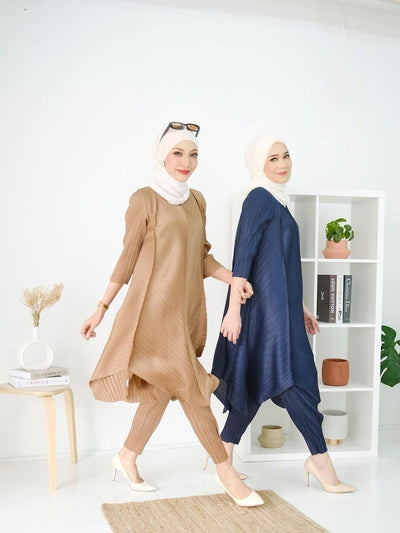 Turtle Neck Pleated Coord Set