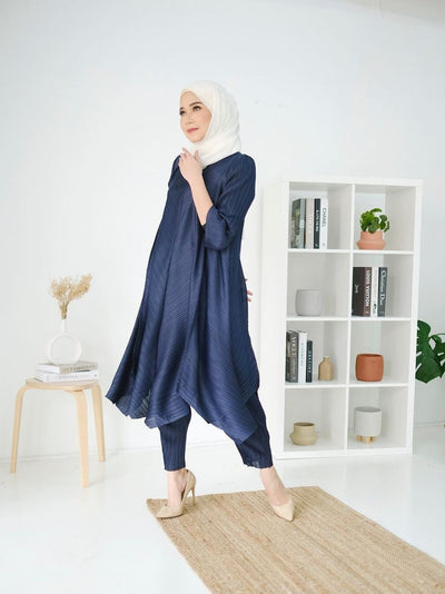 Turtle Neck Pleated Coord Set