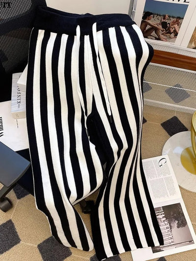 Wide-leg Striped Pants + Bodysuit. | Le Stylo Rouge