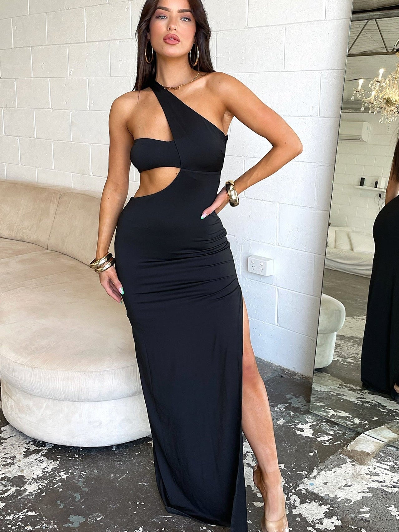 High Slit Oblique Shoulder Maxi Dress