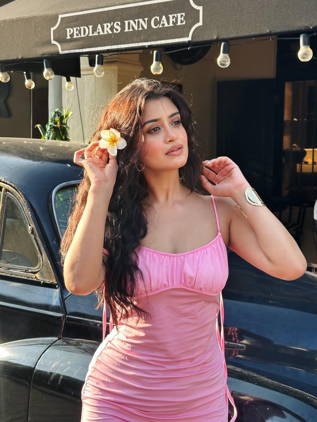 Spaghetti Strap Backless Pleated Dress