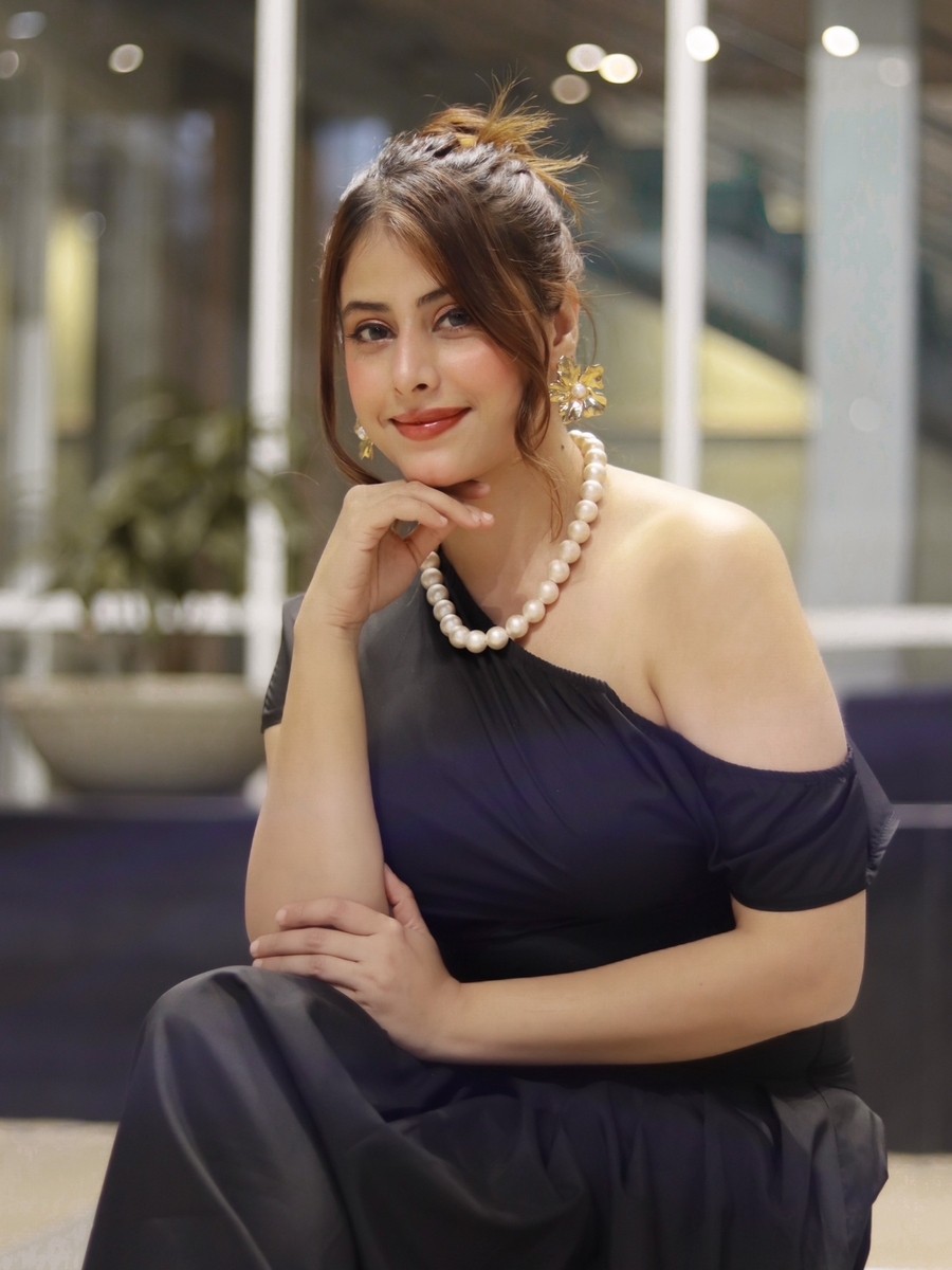 One Off Shoulder Asymmetric Pleated Midi Dress