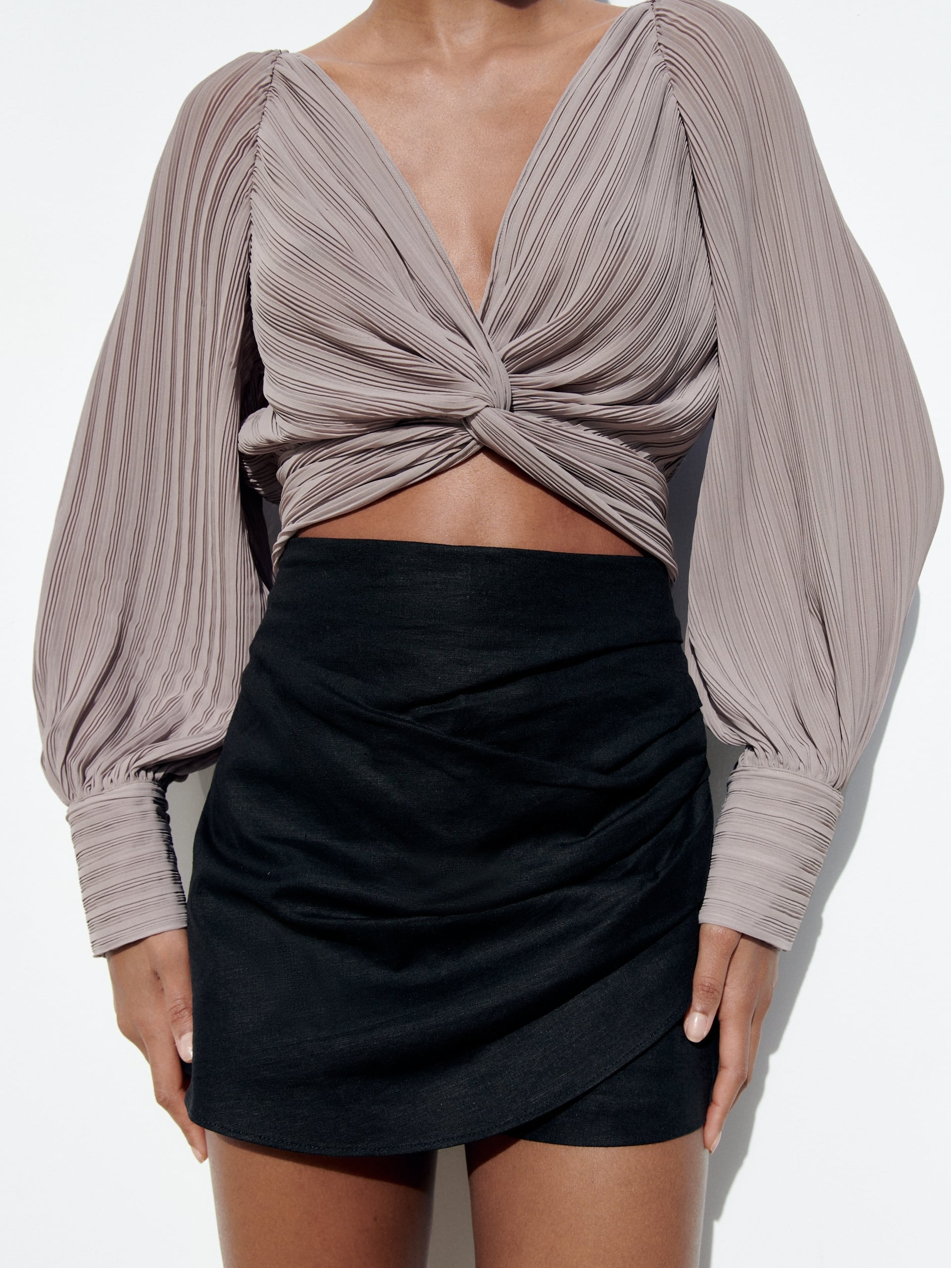 Lantern Sleeves Grey V Neck Pleated Top
