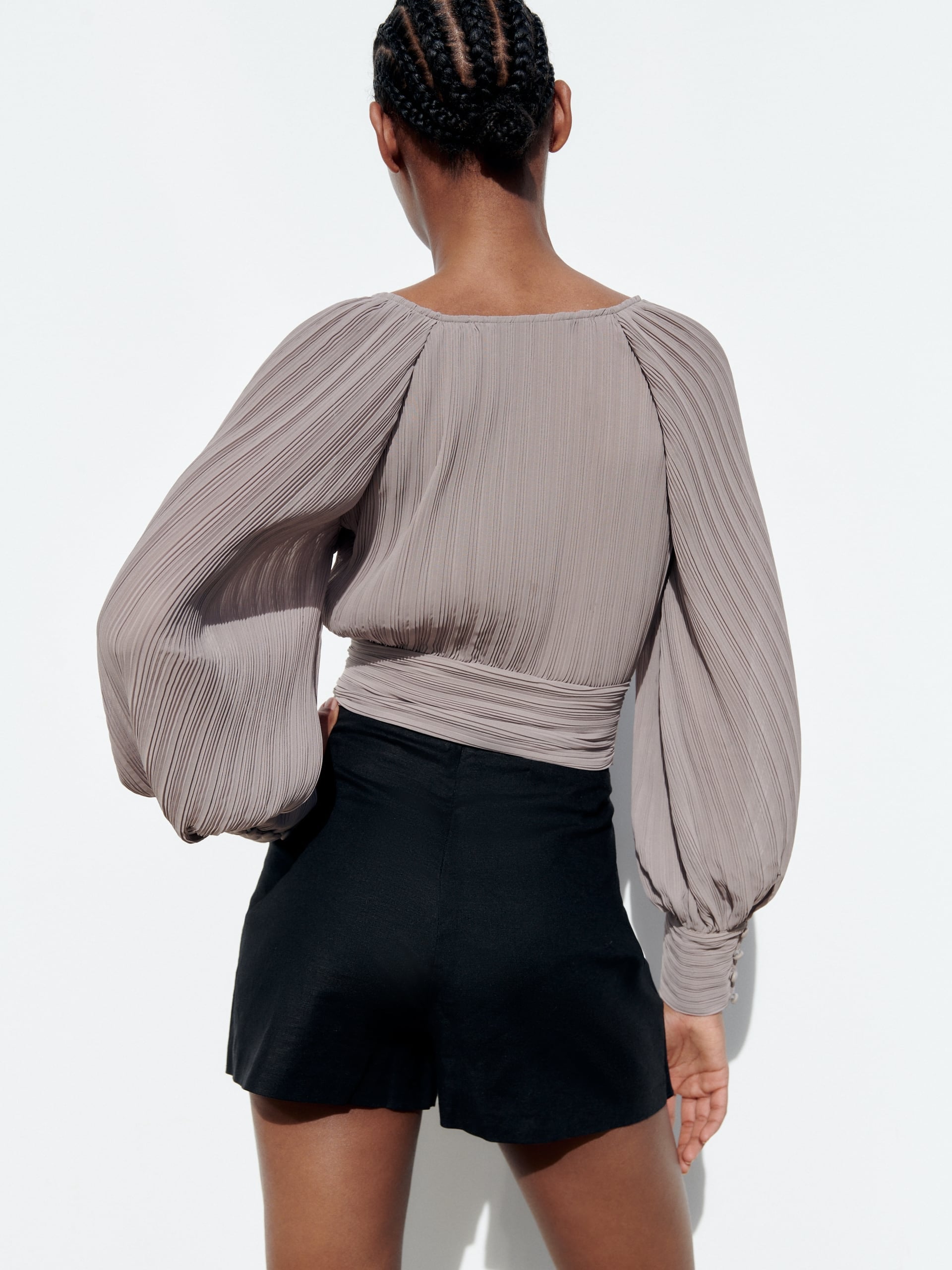 Lantern Sleeves Grey V Neck Pleated Top