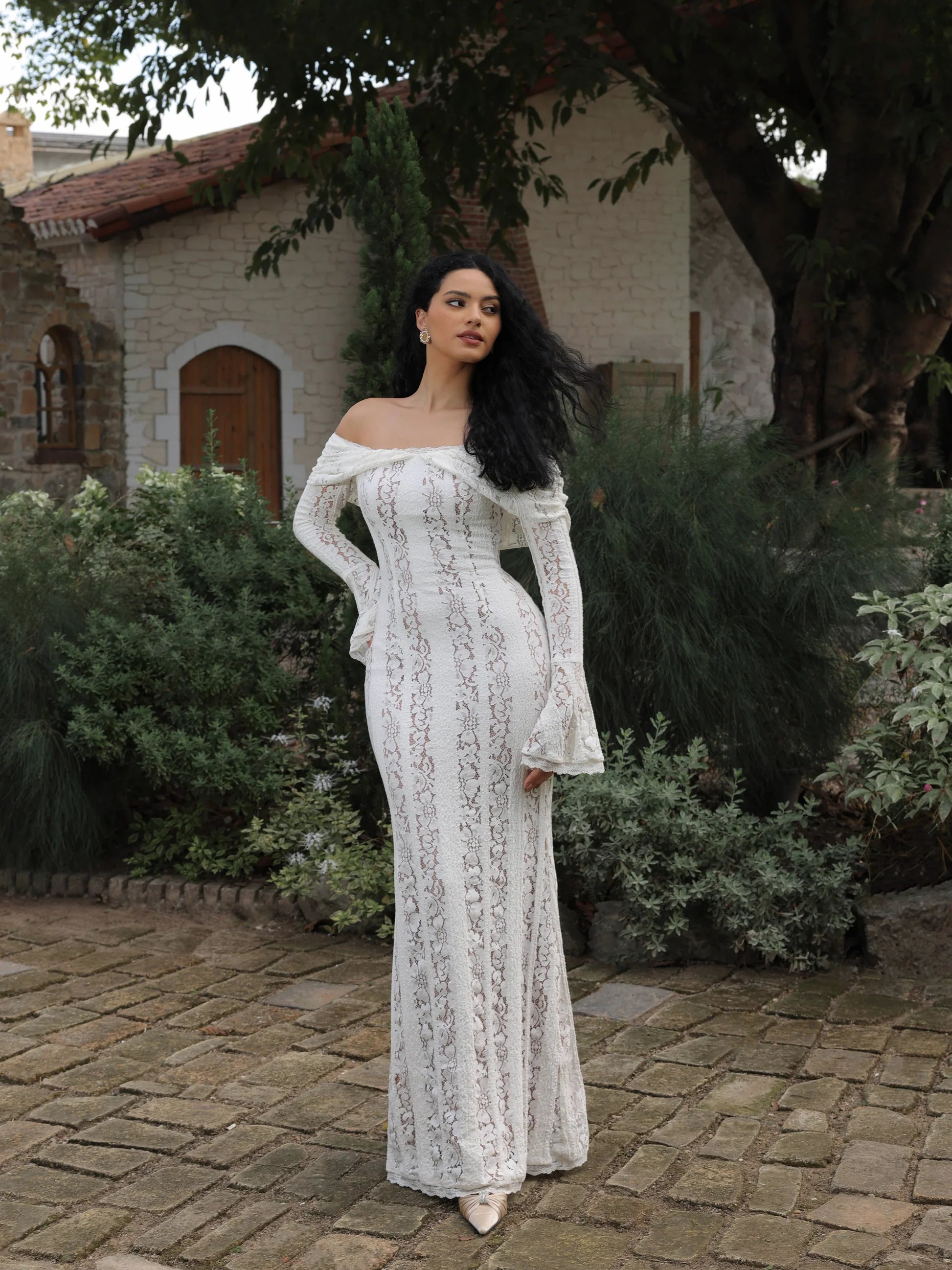 Off-shoulder mermaid silhouette Maxi Dress