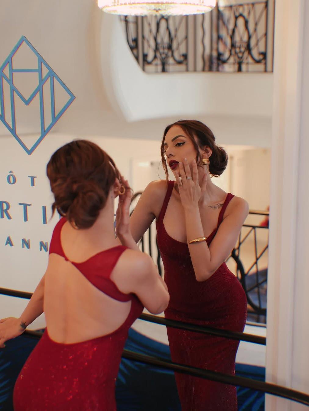 Scoop Neckline Backless Rhinestone Mesh Dress