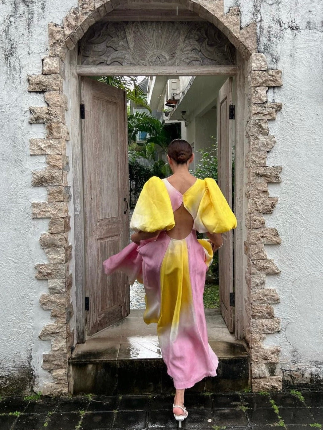 V Neck Lantern Sleeve Dress