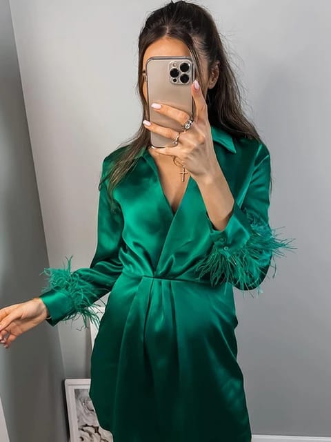 Feather Sleeves Emerald Green Satin Short Dress
