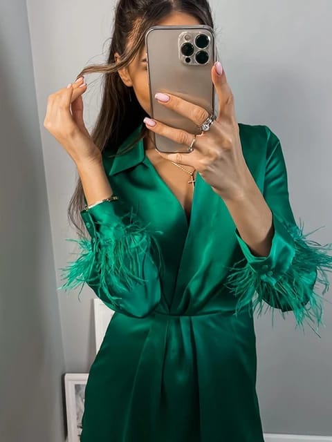 Feather Sleeves Emerald Green Satin Short Dress