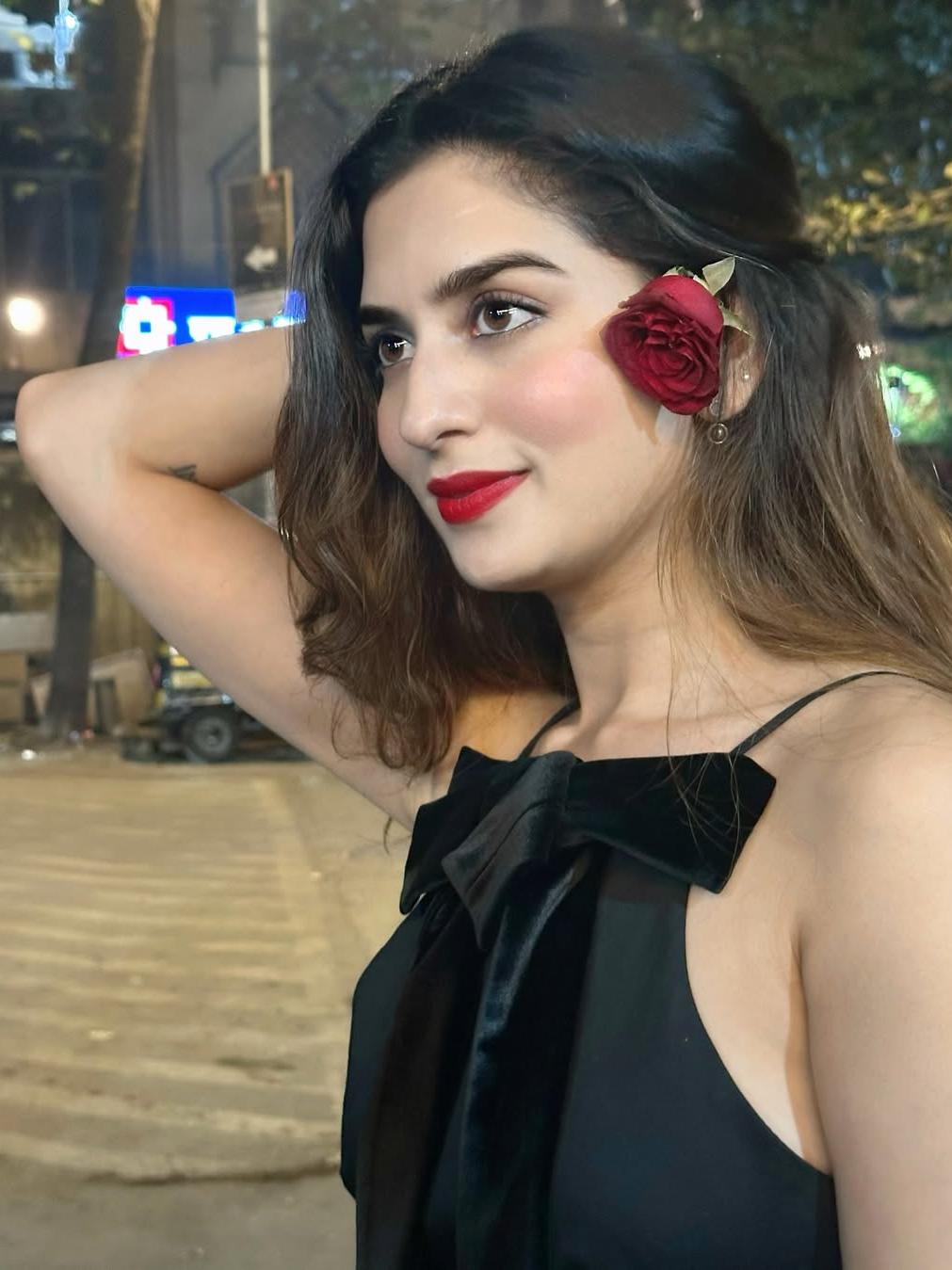 Velvet Bow Applique Balloon Top