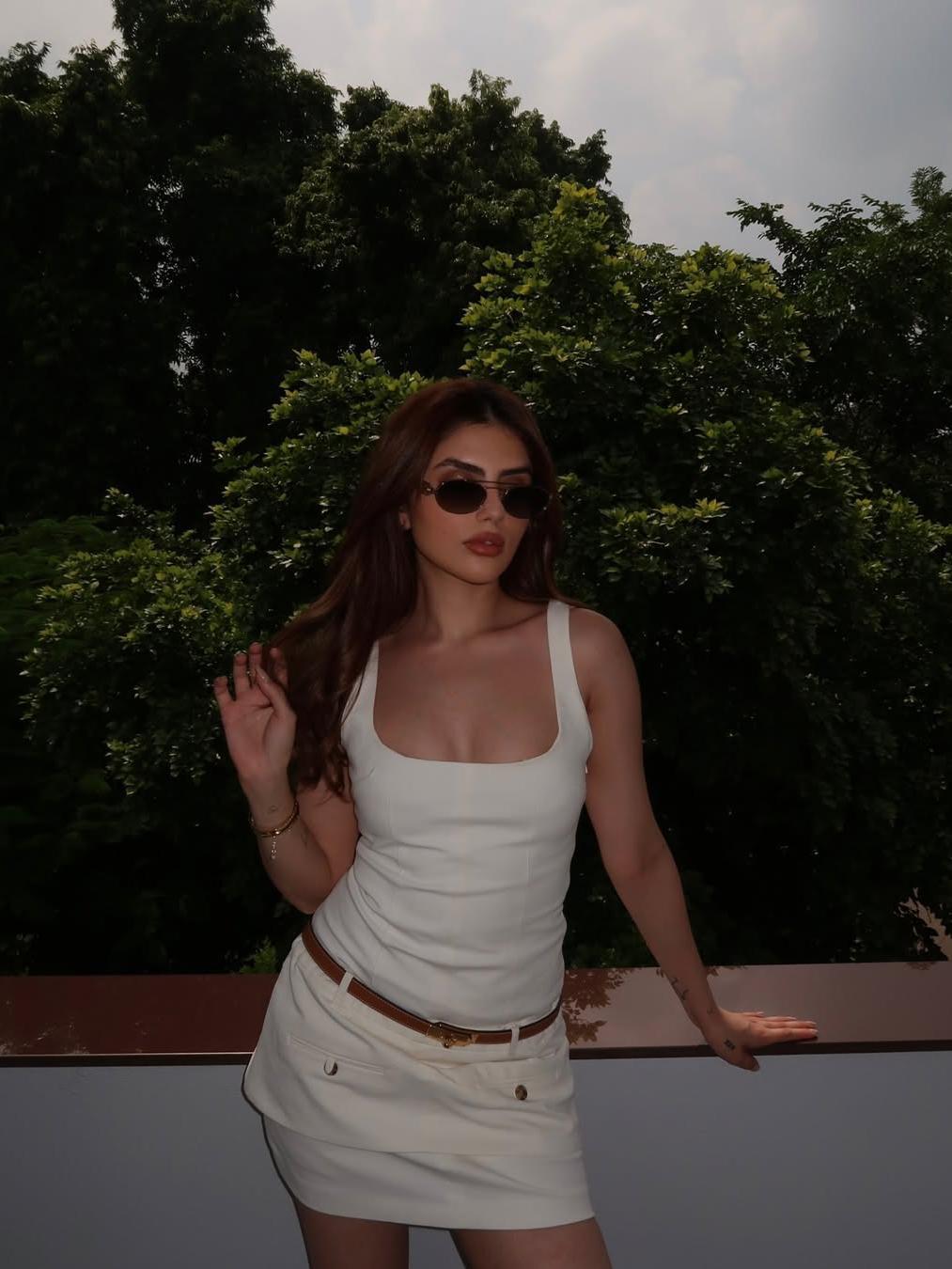 Sleeveless Short Dress With Belt