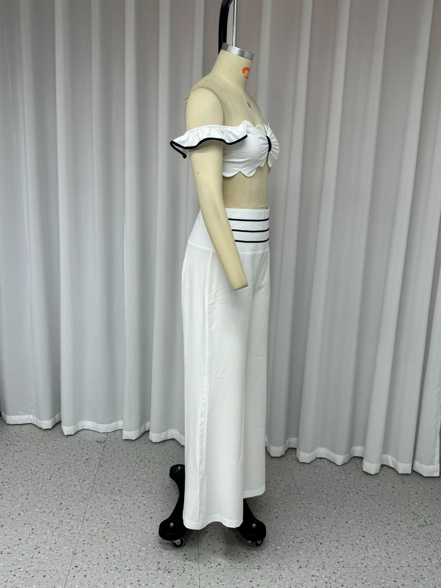 Casual Off Shoulder Solid Color Two Piece Coord Set