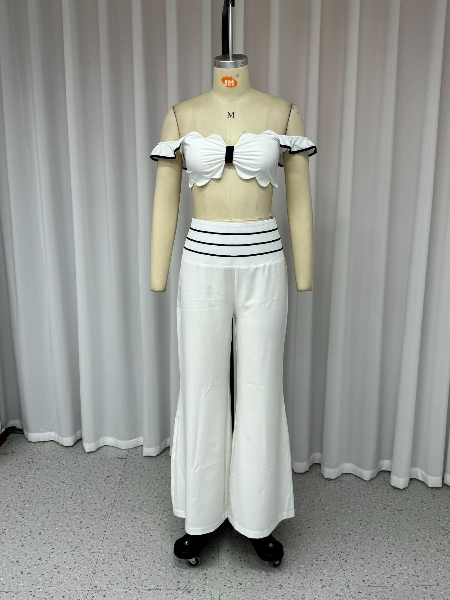 Casual Off Shoulder Solid Color Two Piece Coord Set