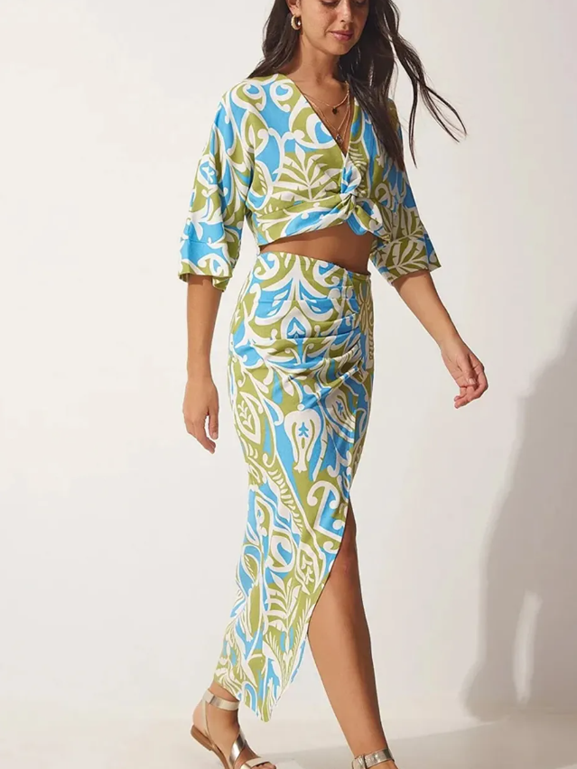 Floral Print Twisted Crop Top & Skirt Coord Set