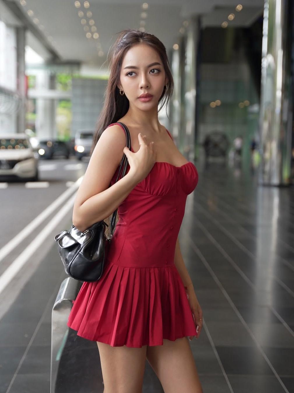 Red Short Pleated Flare Dress
