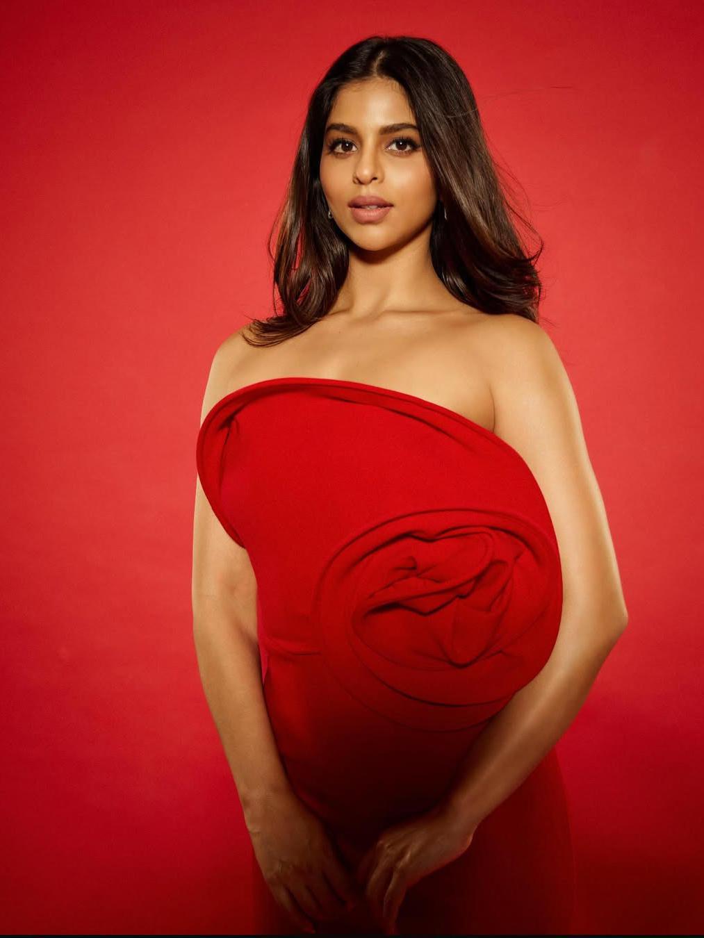 Red Tube Flower Applique Short Bodycon Dress