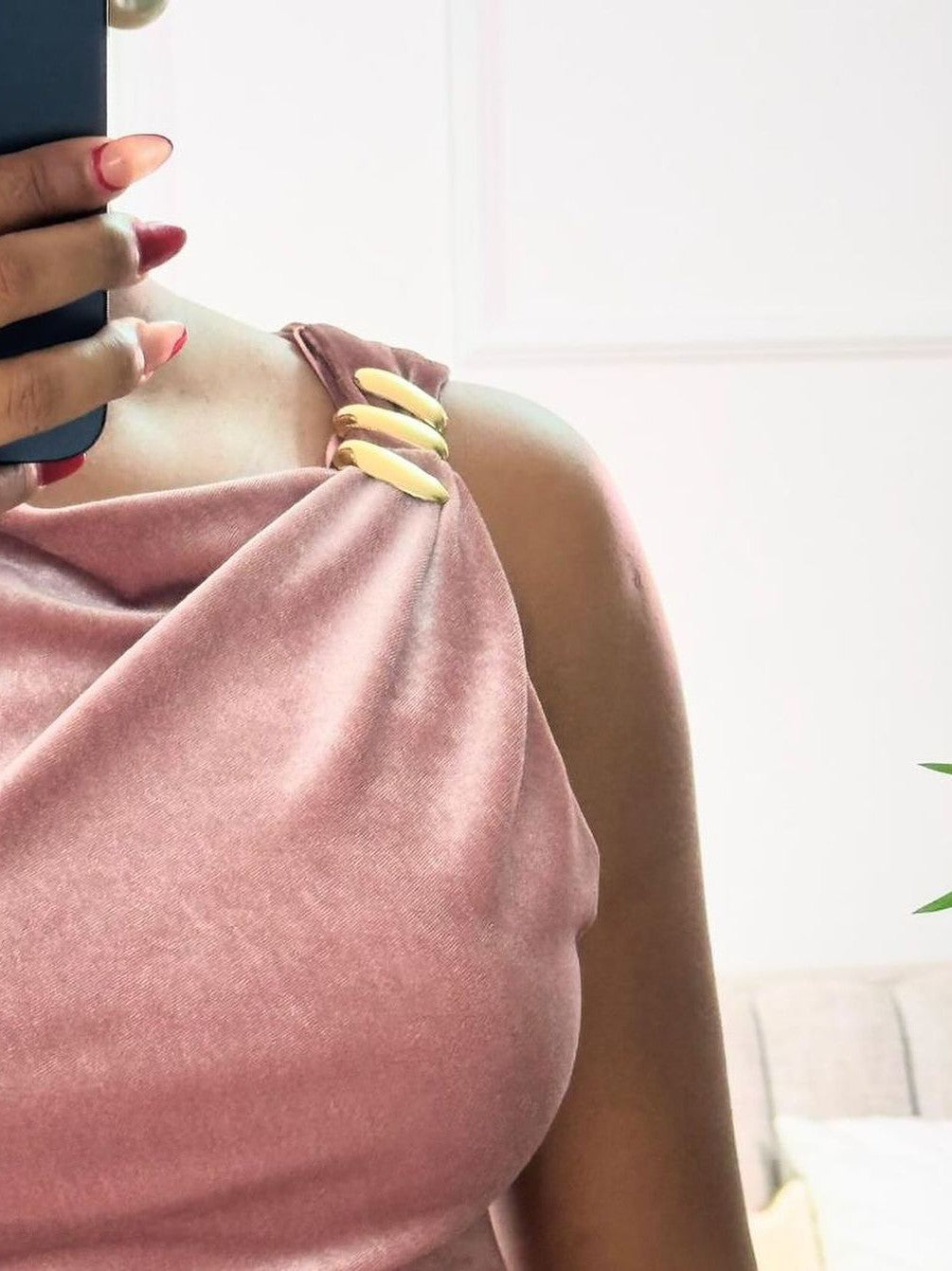 Ring Applique Ruched Slit Midi Dress