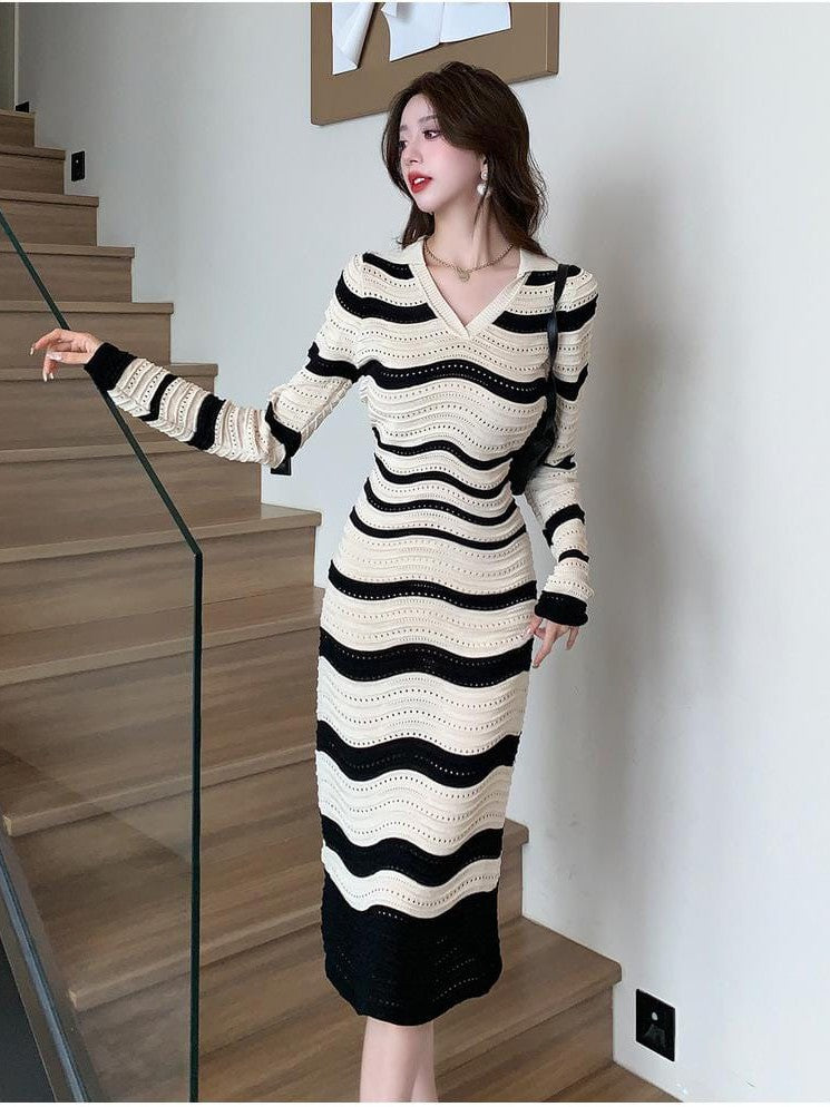 Stripped Knitted Short Sleeve Dress