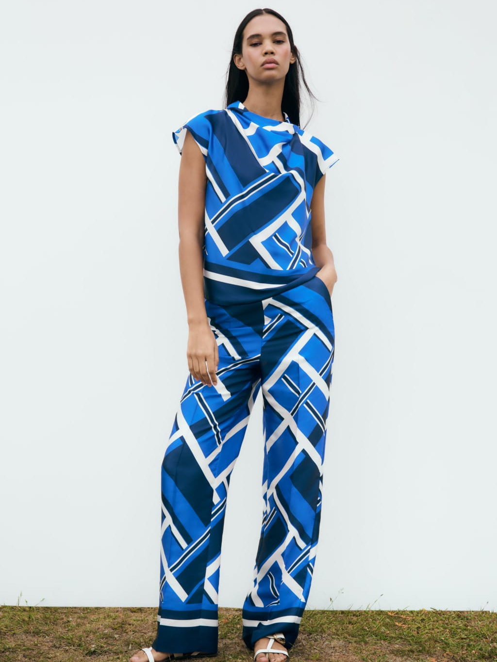 Sleeveless Print Top & Wide Leg Pants Coord Set