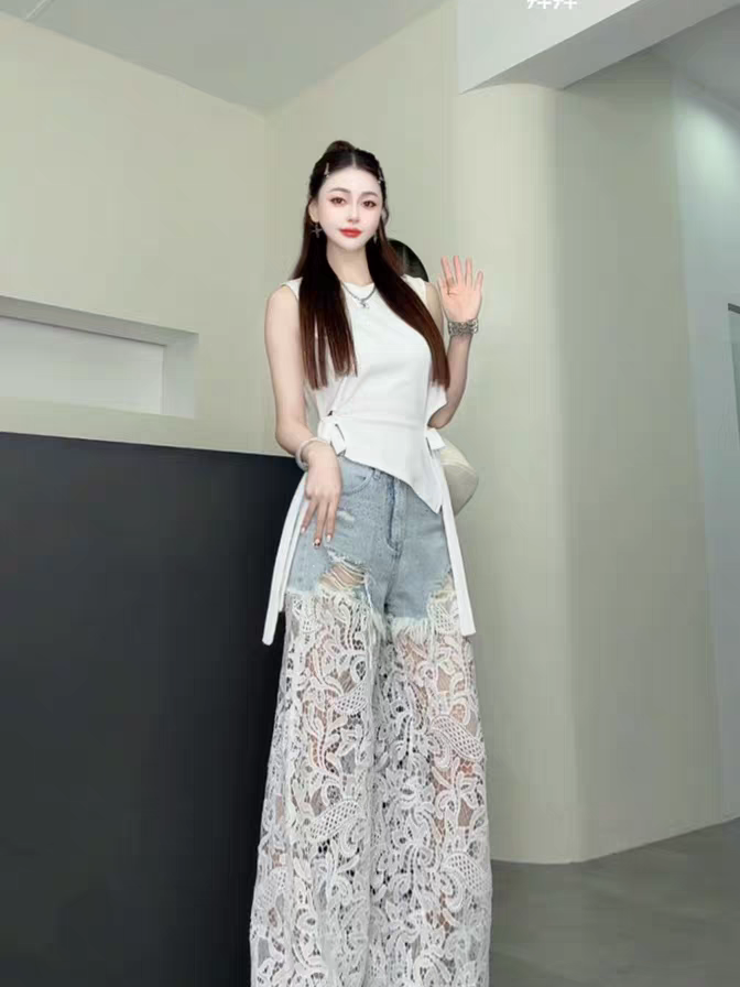 Rhinestone Lace Crochet Denim Pant