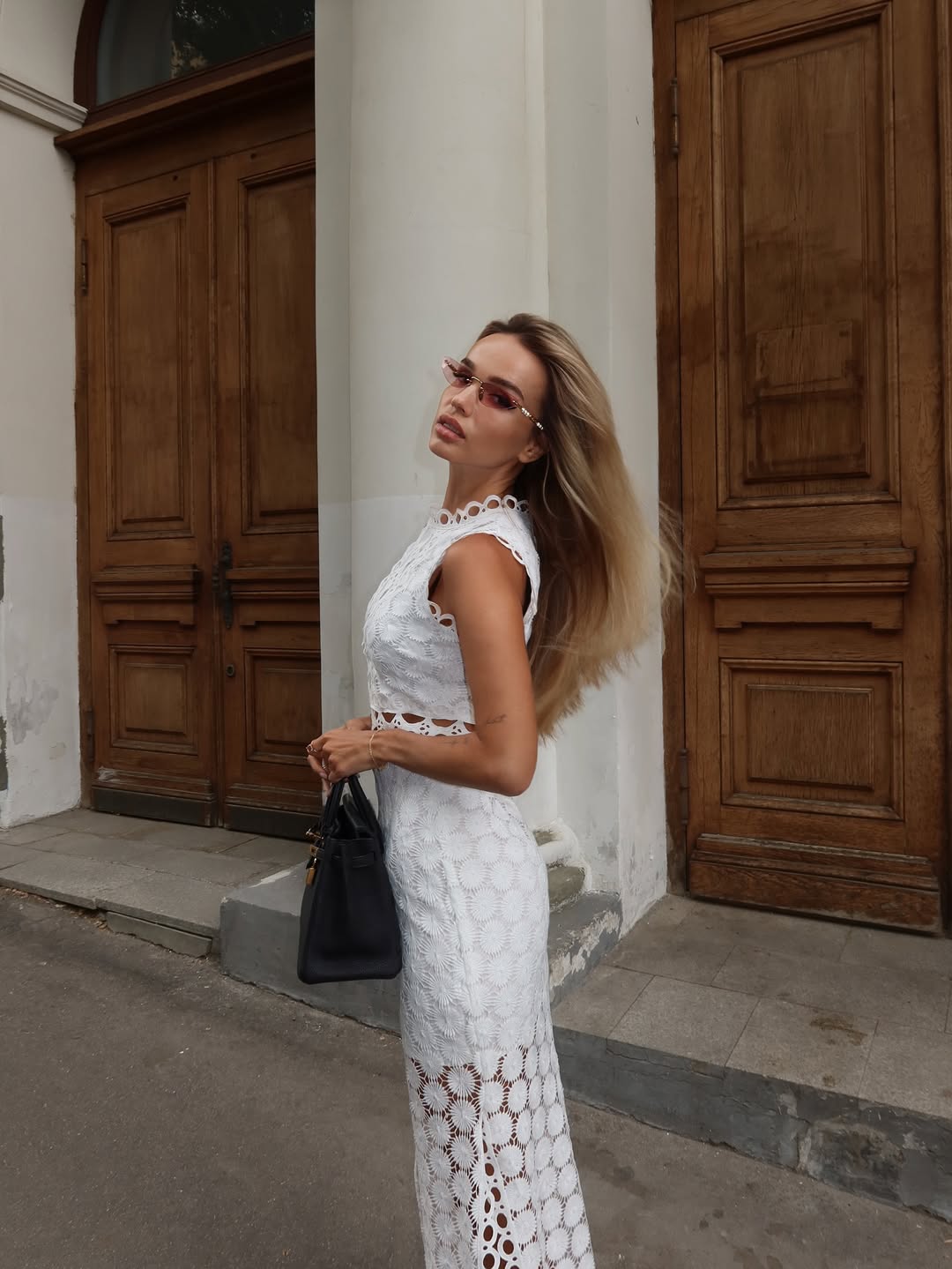 Crew Neck Laser Sleeveless Slit Maxi Lace Dress