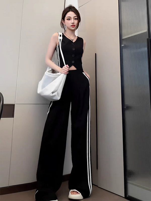 CHIEKO+zip vest 、cylinder wide pants CHIEKO+zip vest 、cylinder wide pants