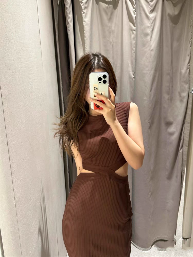 Knitted Sleeveless Cutout Dress