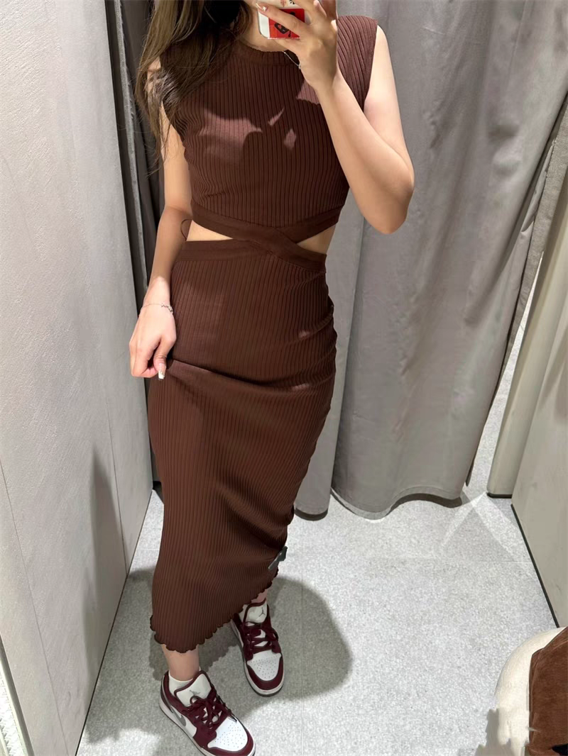 Knitted Sleeveless Cutout Dress