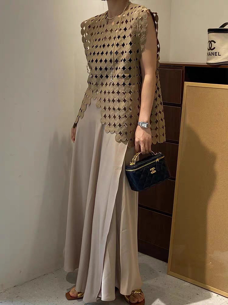 Coin Hollow CutOut Pattern Top