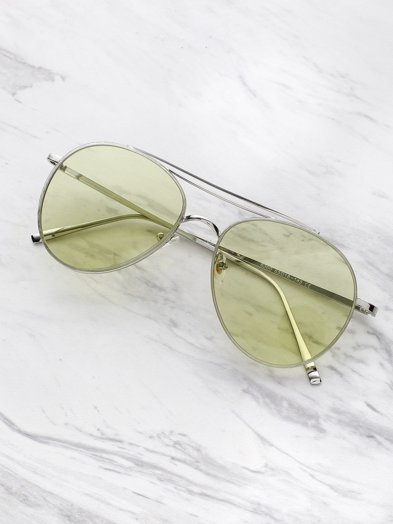 Contrast Top Bar  Sunglasses