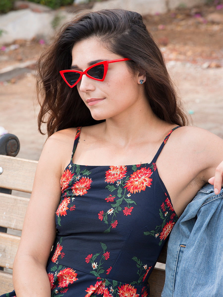 Pointed Cat Eye Sunglasses