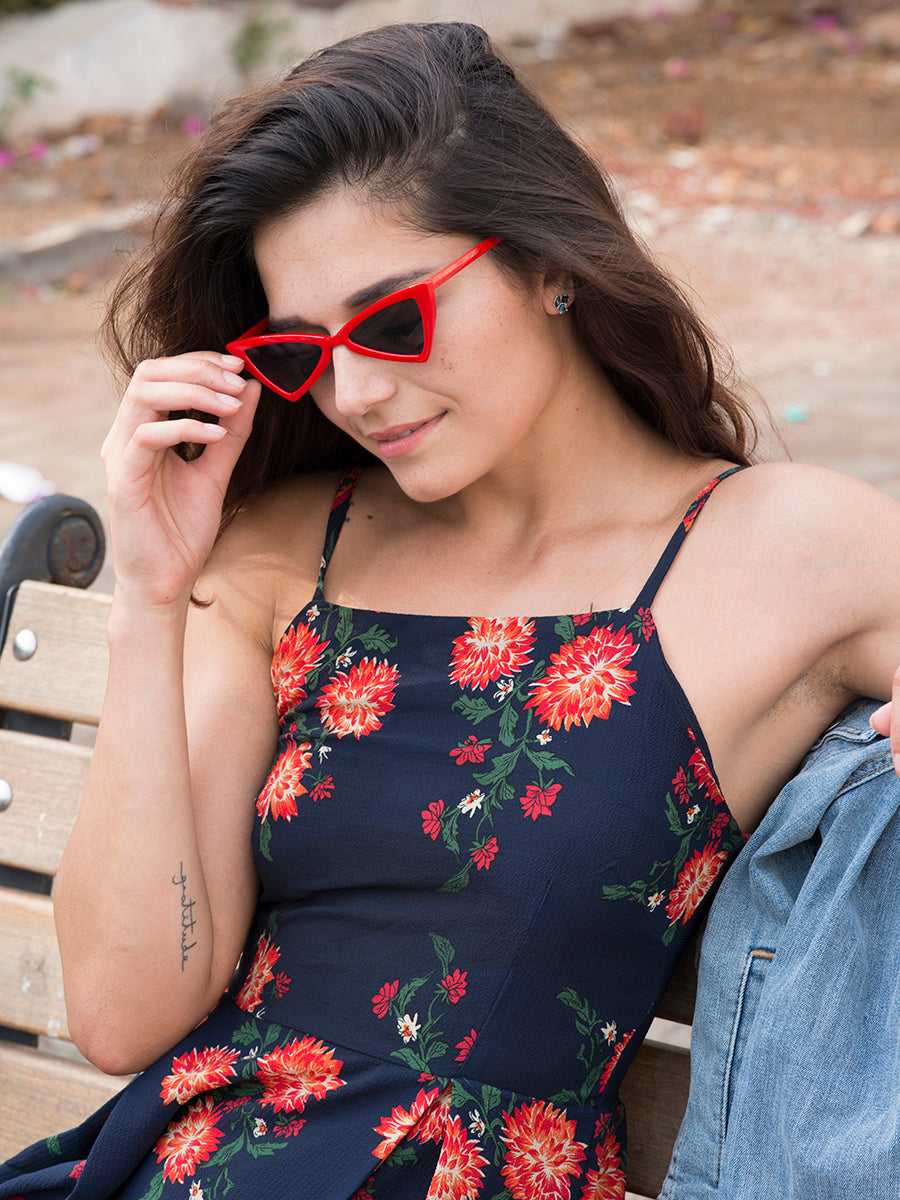 Pointed Cat Eye Sunglasses